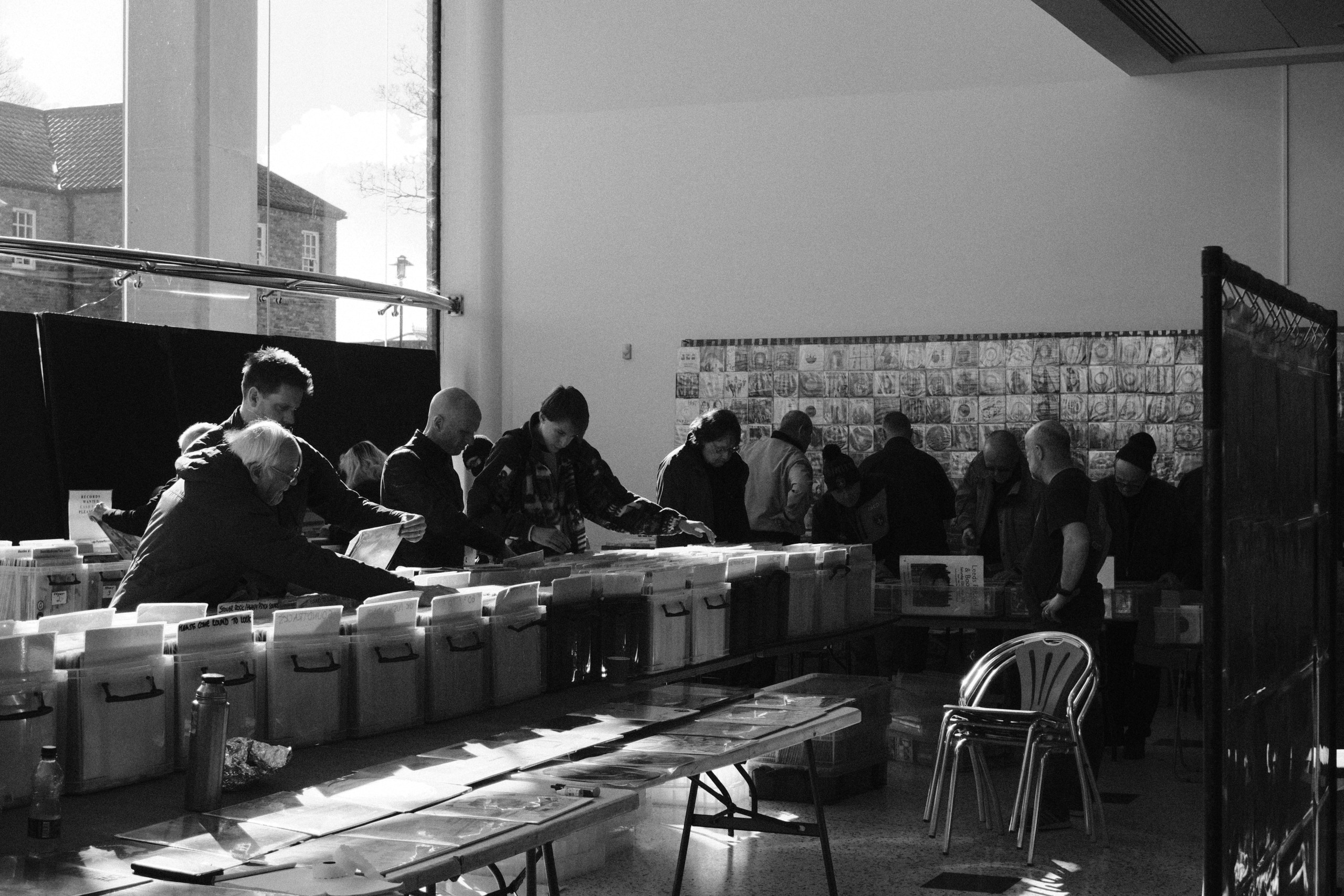 How Do Vinyl Records Work? Legend Vinyl